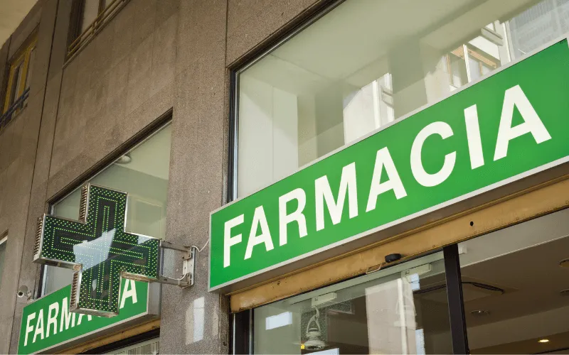 Front shot of a Pharmacy in Spain