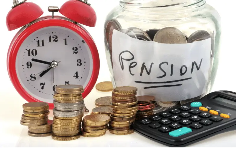 pension calculating by the clock